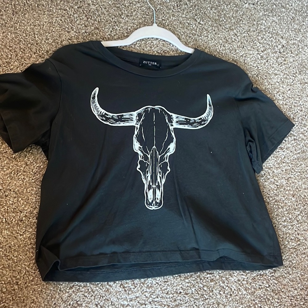 Graphic crop top